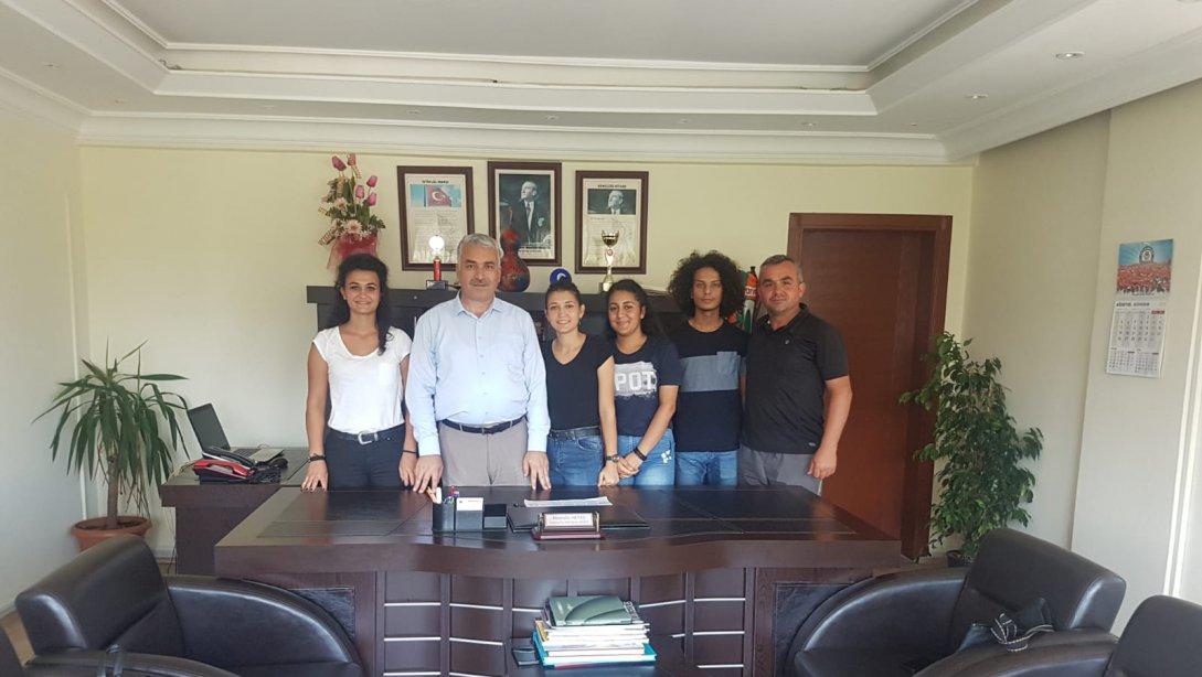 Beden Eğitimi ve  Spor Yüksekokulunu Kazanan Öğrencilerimizden Müdürümüz Mustafa Aktaş'a Ziyaret